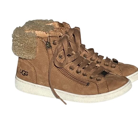 UGG Alameda Women’s Leather Mid Zipper Sneaker Boot Chestnut size 6 - Picture 2 of 9